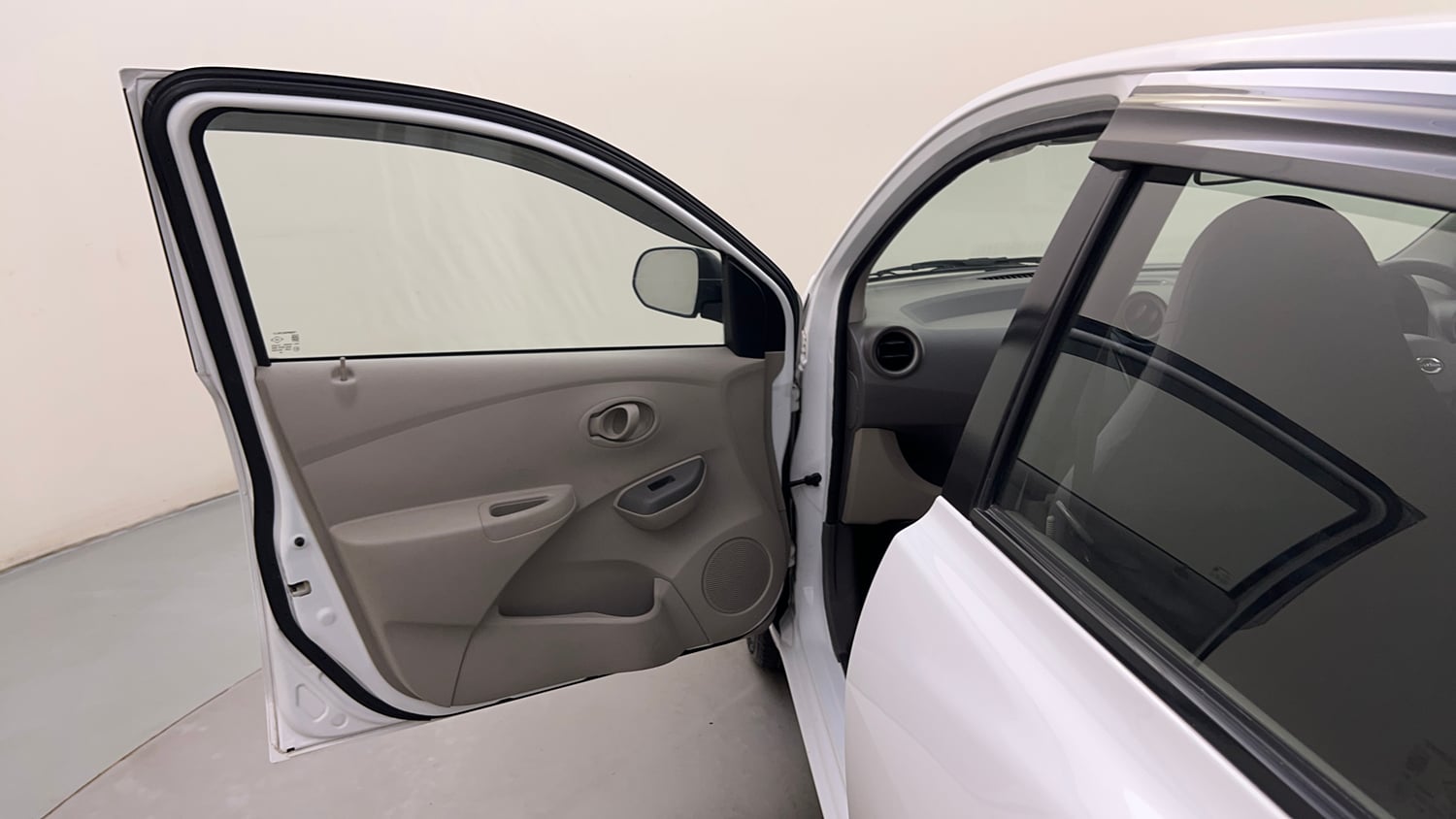 Used 2015 Datsun GO T Petrol Manual interior LEFT FRONT DOOR OPEN VIEW