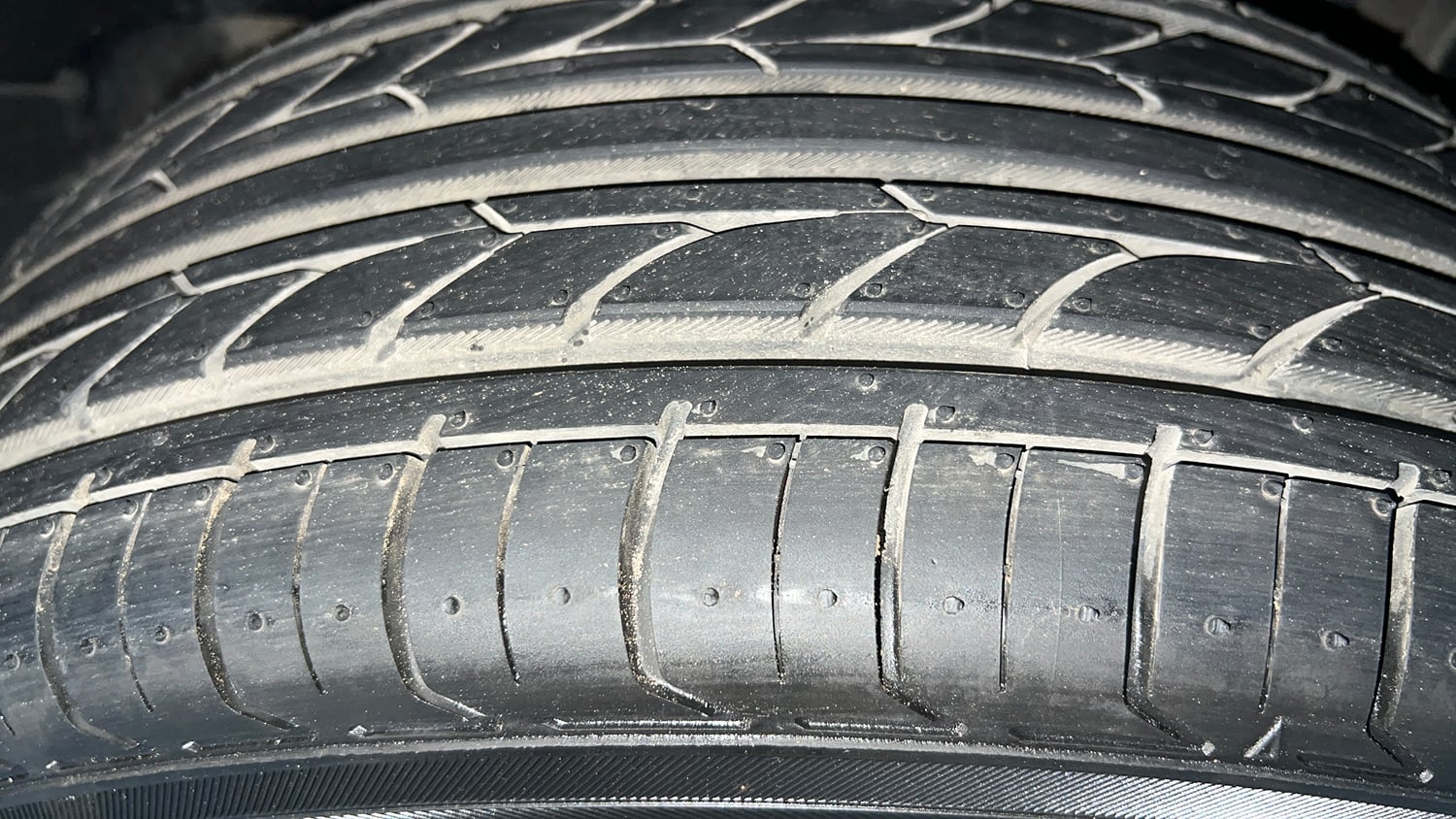 Used 2024 Maruti Suzuki Baleno Alpha AGS Petrol Automatic tyres LEFT REAR TYRE TREAD VIEW
