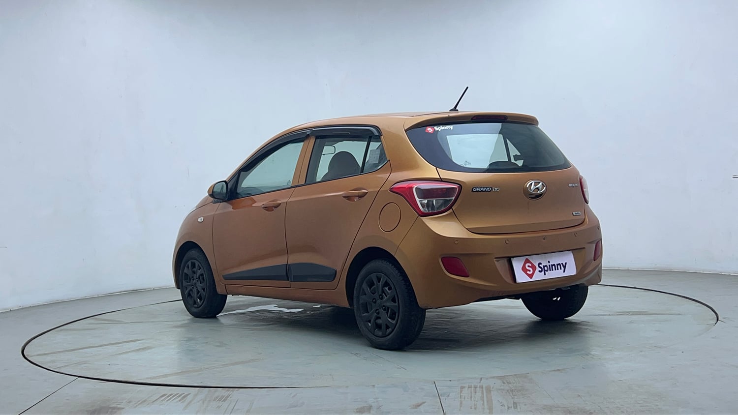 Used 2016 Hyundai Grand i10 Magna AT 1.2 Kappa VTVT Petrol Automatic exterior LEFT REAR CORNER VIEW