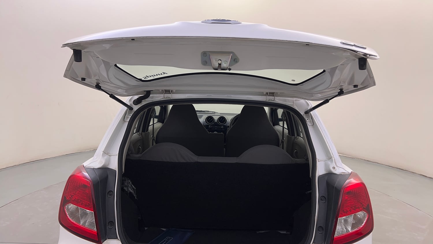 Used 2015 Datsun GO T Petrol Manual interior DICKY DOOR OPEN VIEW