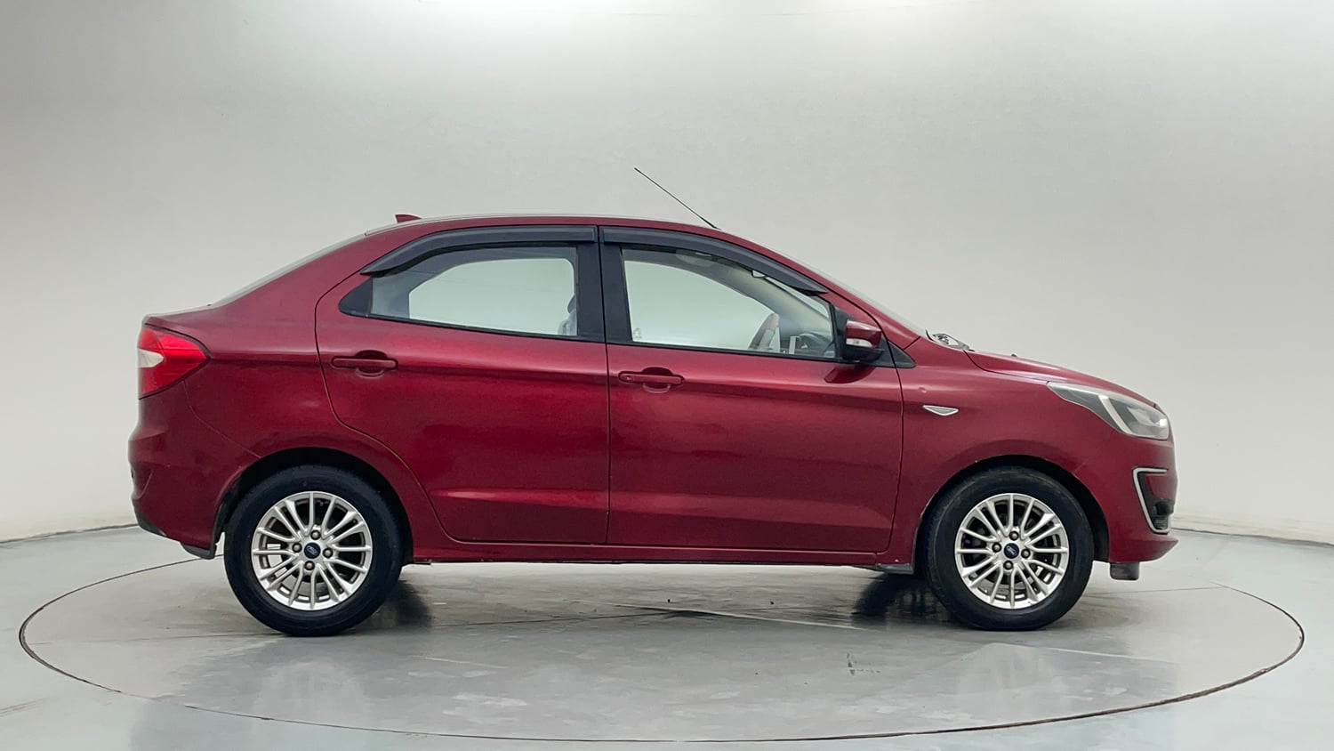 Used 2019 Ford Figo Aspire Titanium Plus 1.5 TDCi Diesel Manual exterior RIGHT SIDE VIEW