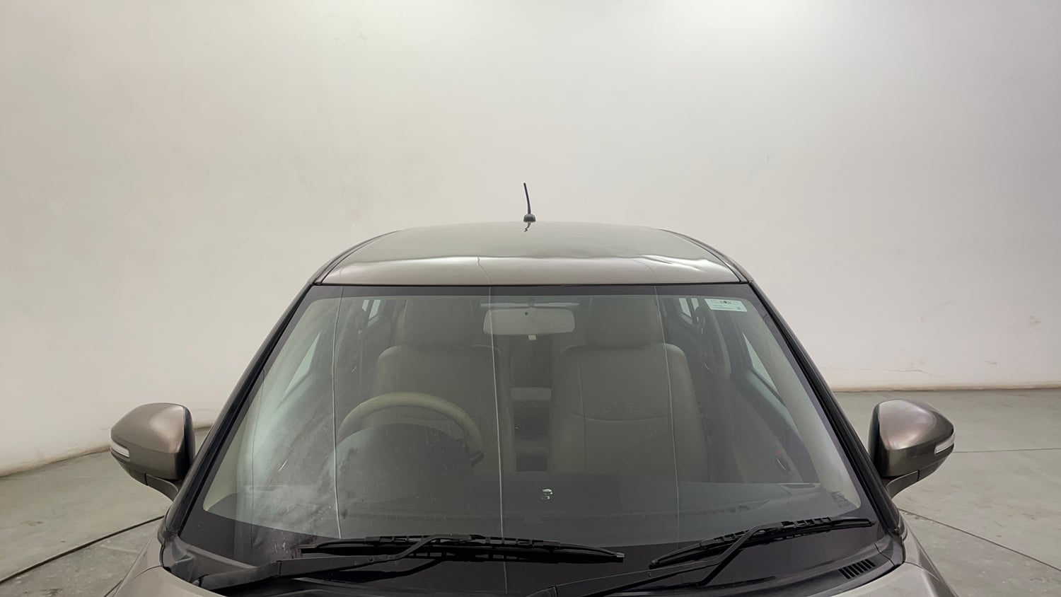 Used 2016 Maruti Suzuki Swift Dzire VXI Petrol Manual exterior FRONT WINDSHIELD VIEW