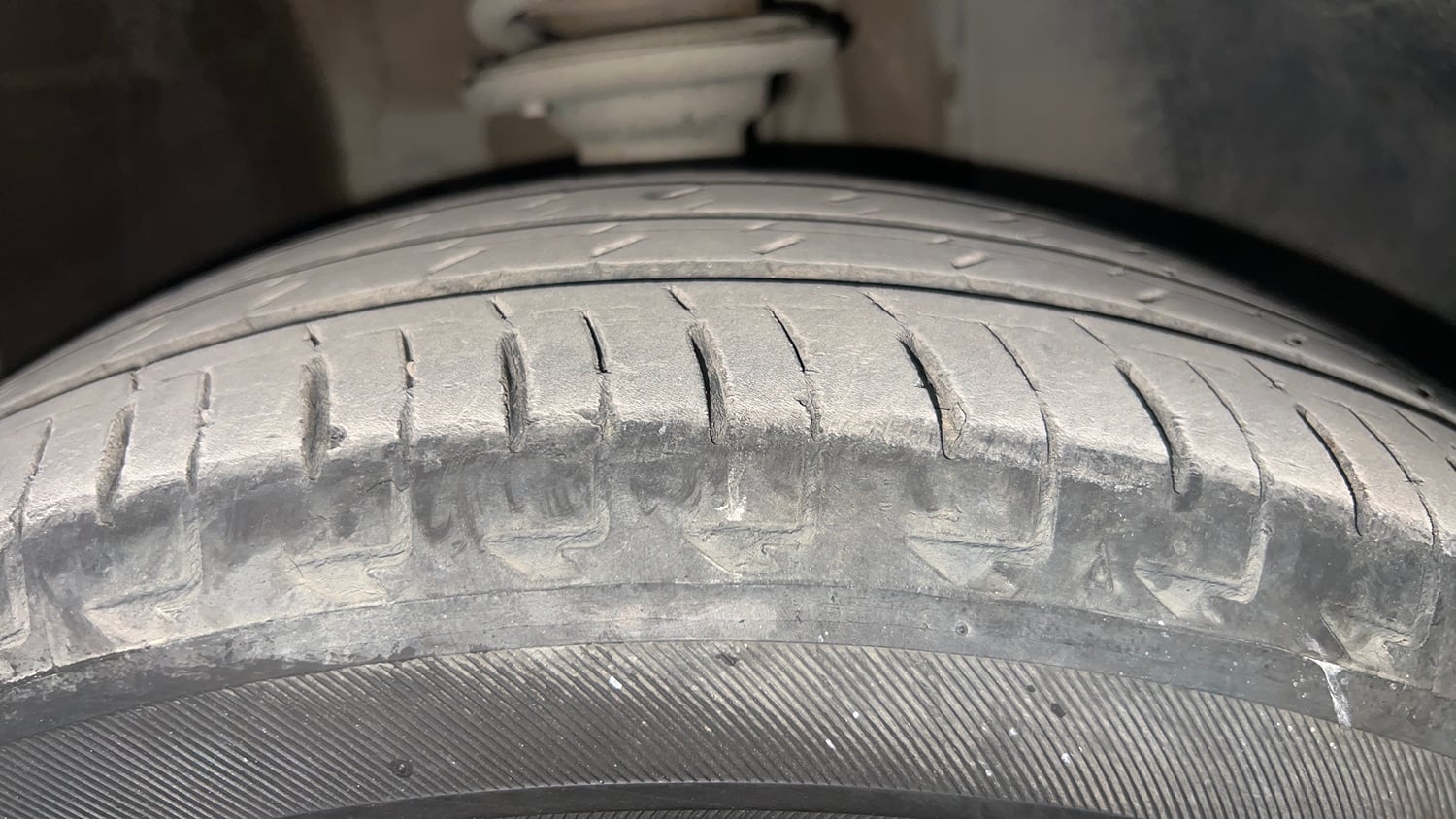 Used 2021 Maruti Suzuki Ignis Zeta 1.2 MT Petrol Manual tyres RIGHT FRONT TYRE TREAD VIEW