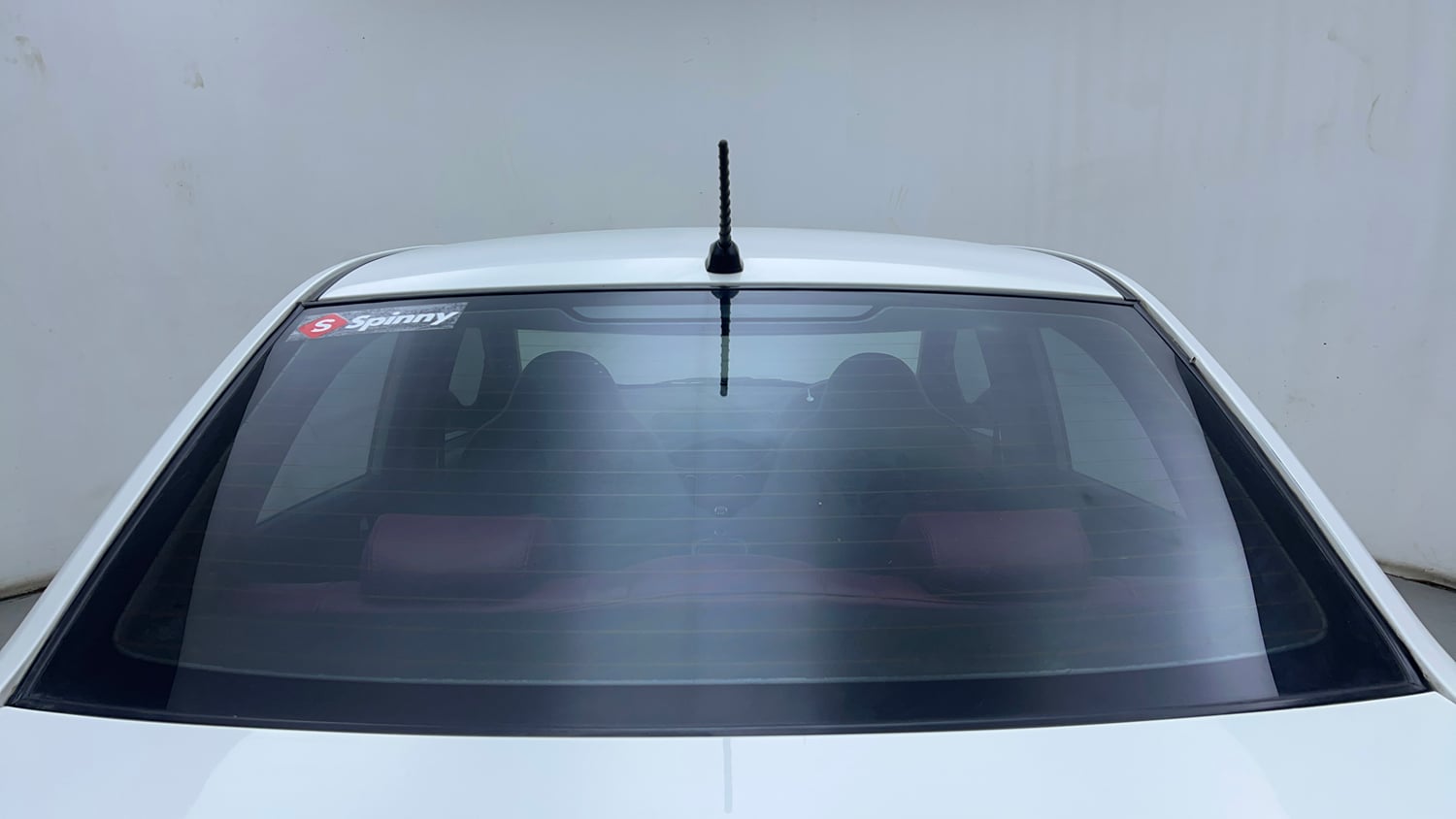 Used 2015 Hyundai Xcent SX 1.2 Petrol Manual exterior BACK WINDSHIELD VIEW