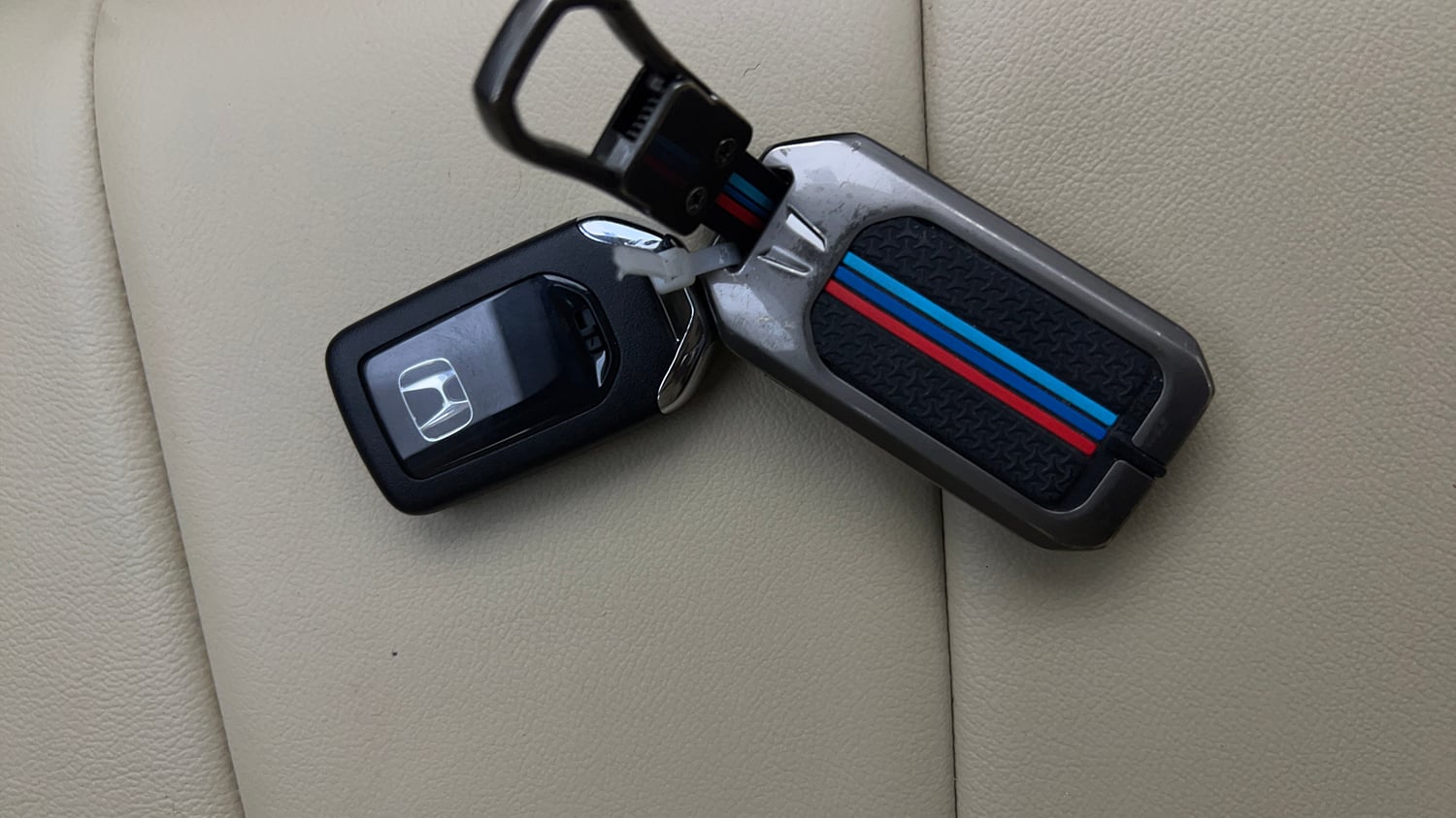 Used 2022 Honda City ZX Petrol Petrol Manual extra CAR KEY VIEW