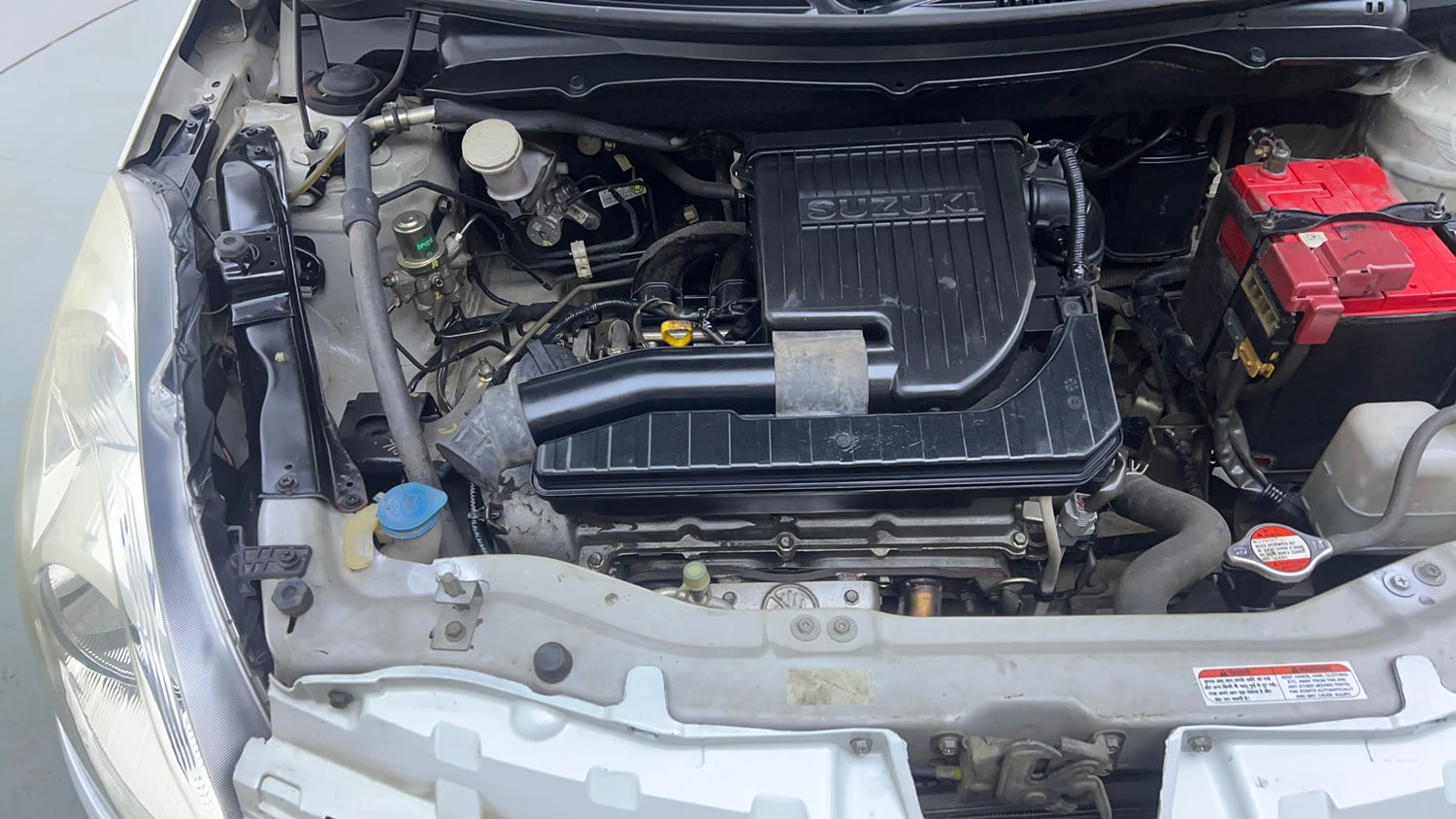Used 2013 Maruti Suzuki Swift VXi Petrol Manual engine ENGINE RIGHT SIDE VIEW