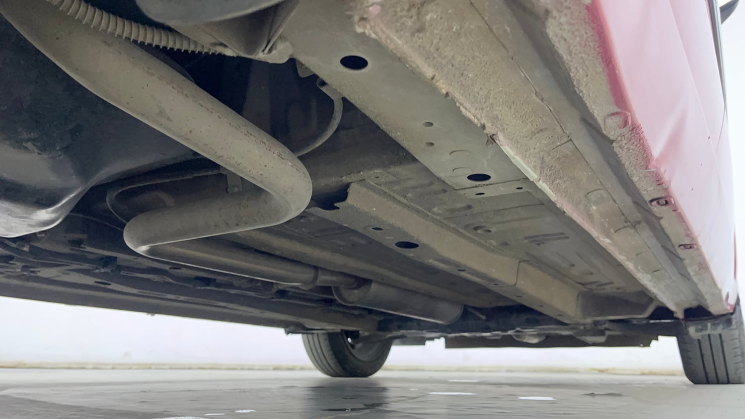 Used 2024 Tata Altroz XZ Plus i-Turbo (S) Petrol Manual extra REAR RIGHT UNDERBODY VIEW