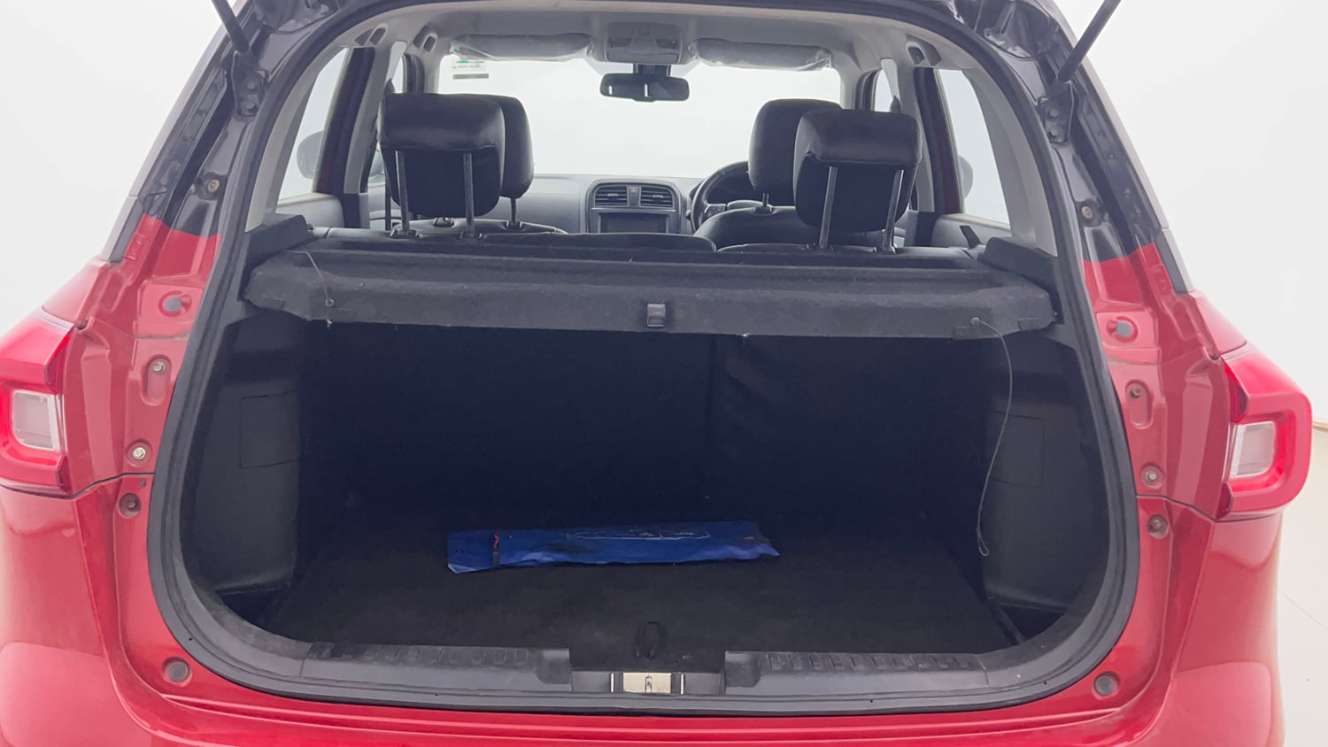 Used 2020 maruti-suzuki Vitara Brezza ZXi Plus Petrol Manual interior DICKY INSIDE VIEW