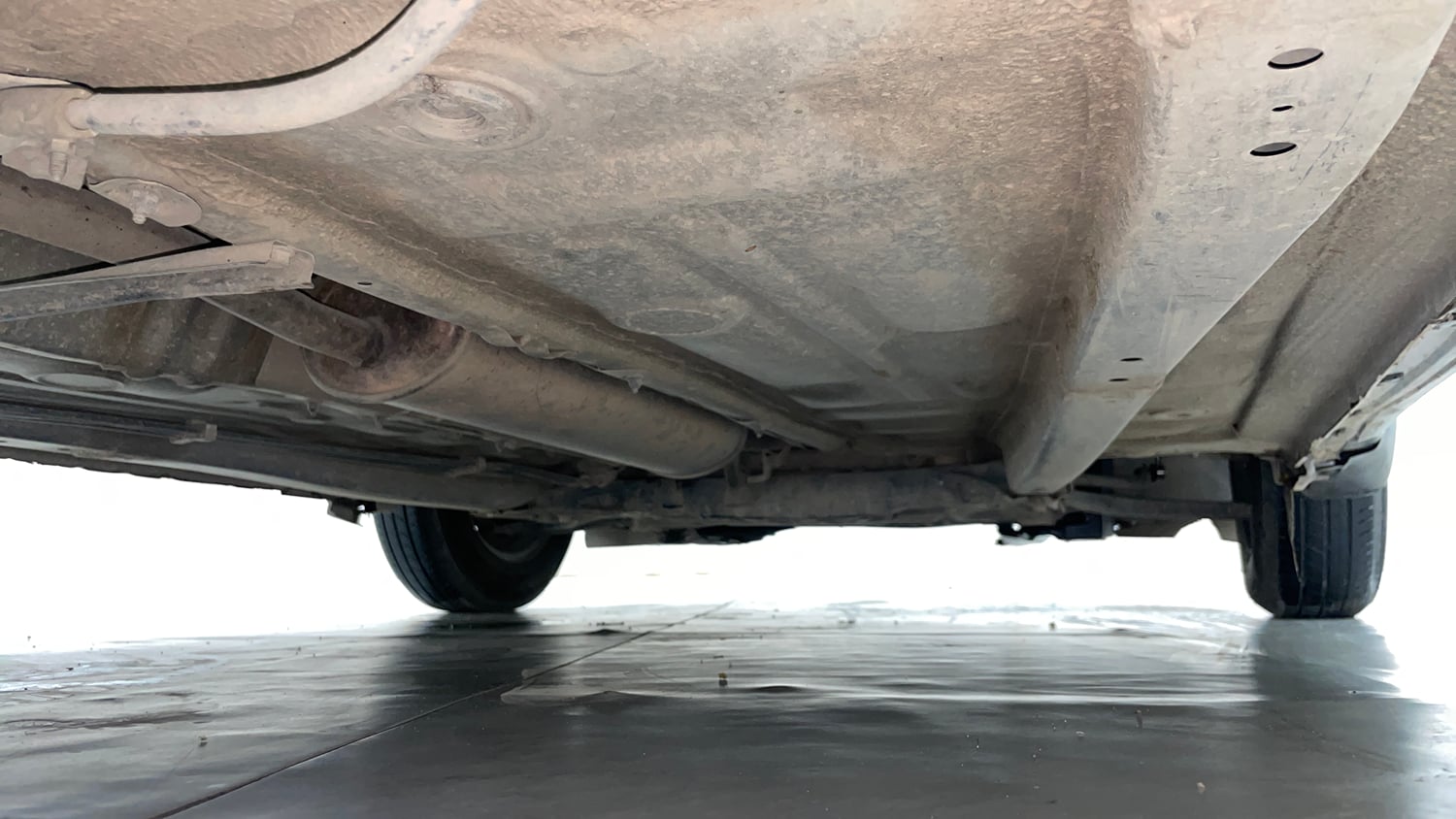 Used 2018 Maruti Suzuki Dzire VXi Petrol Manual extra REAR RIGHT UNDERBODY VIEW