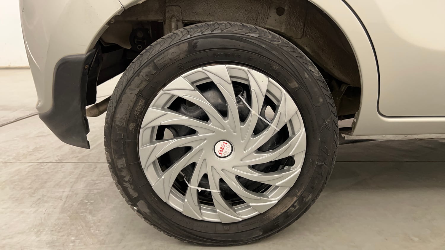 Used 2016 Maruti Suzuki Alto K10 VXi Petrol Manual tyres RIGHT REAR TYRE RIM VIEW