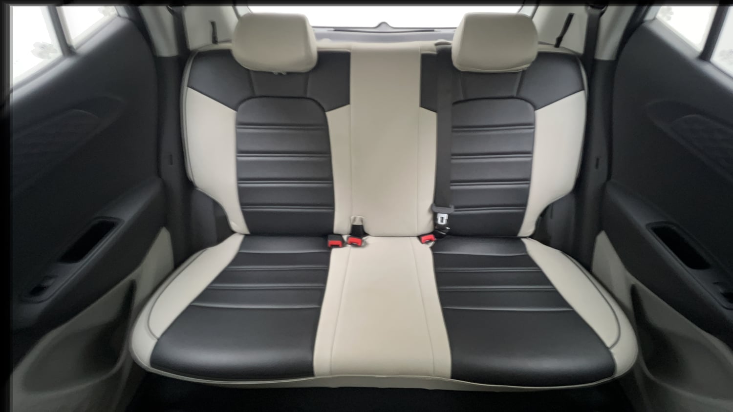 Used 2024 Hyundai Grand i10 Nios Sportz 1.2 Kappa VTVT Petrol Manual interior REAR SEAT CONDITION VIEW