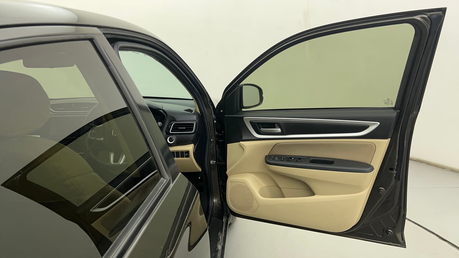 Used 2024 Honda Amaze VX 1.2 Petrol CVT Petrol Automatic interior RIGHT FRONT DOOR OPEN VIEW