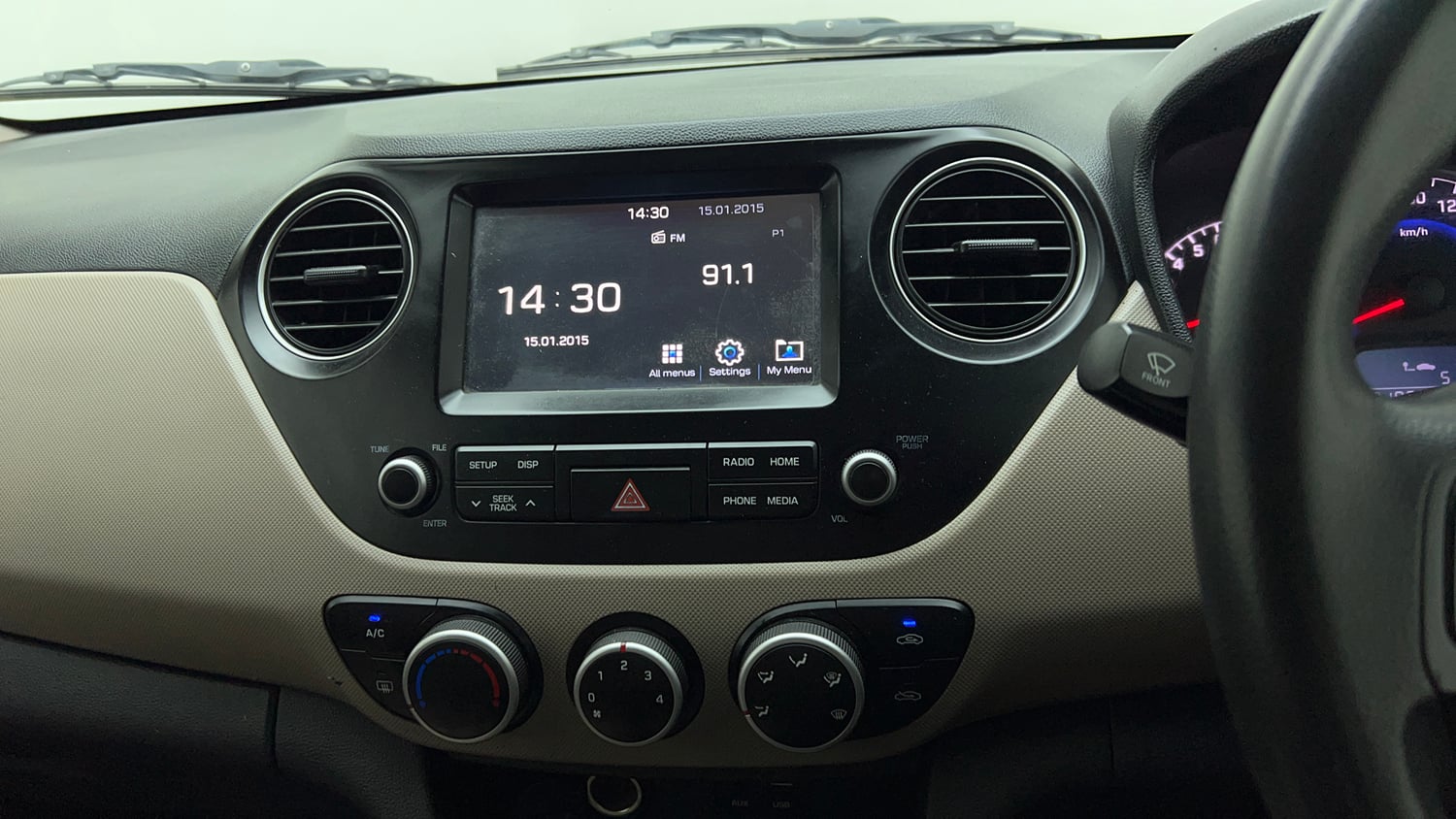 Used 2017 Hyundai Grand i10 Sportz (O) 1.2 kappa VTVT CNG (Outside Fitted) Cng Manual top_features Integrated (in-dash) music system