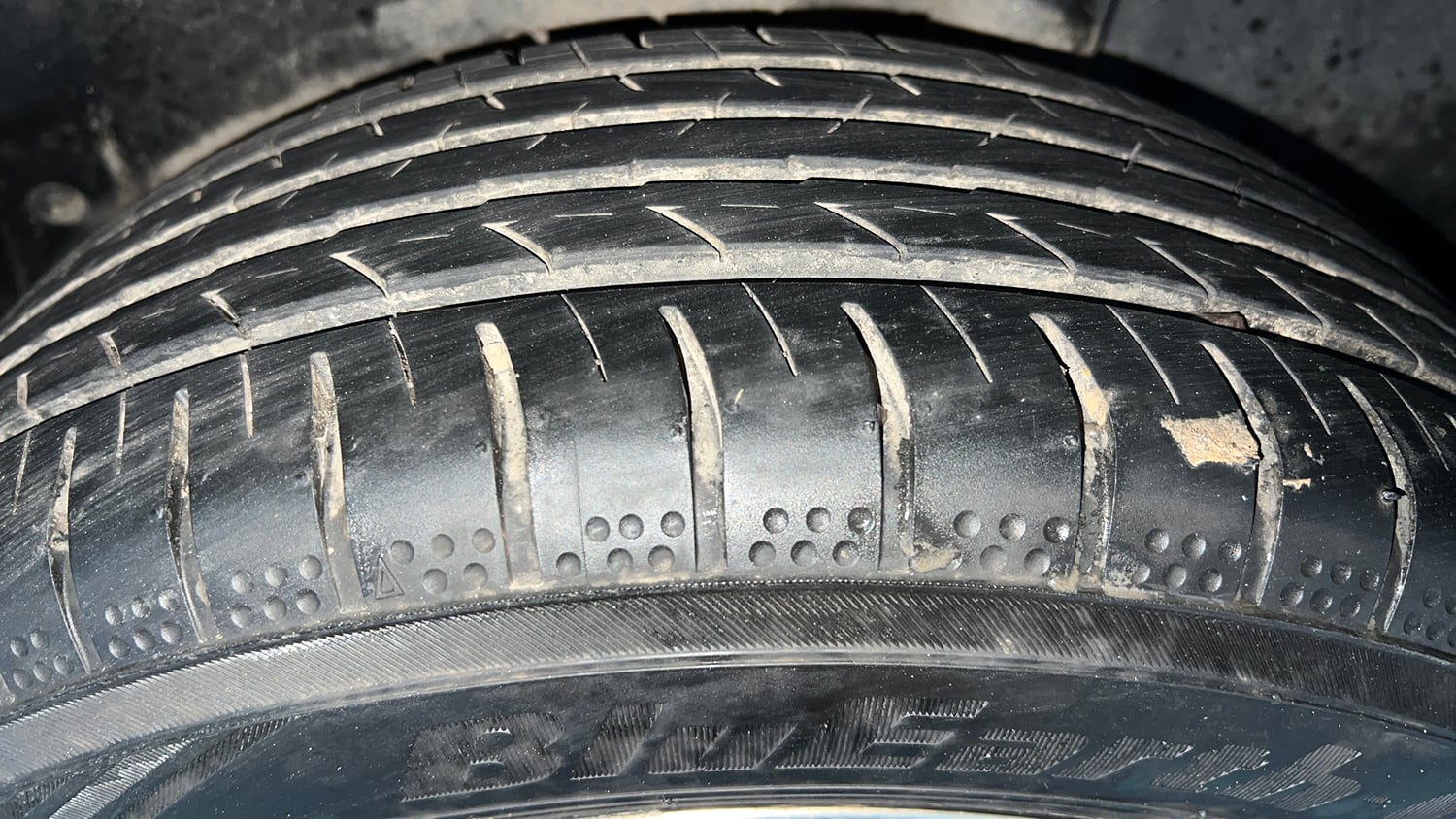 Used 2021 Volkswagen Polo Comfortline 1.0L MPI Petrol Manual tyres LEFT REAR TYRE TREAD VIEW
