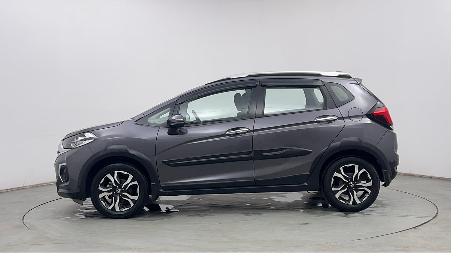 Used 2022 Honda WR-V VX MT Petrol Petrol Manual exterior LEFT SIDE VIEW