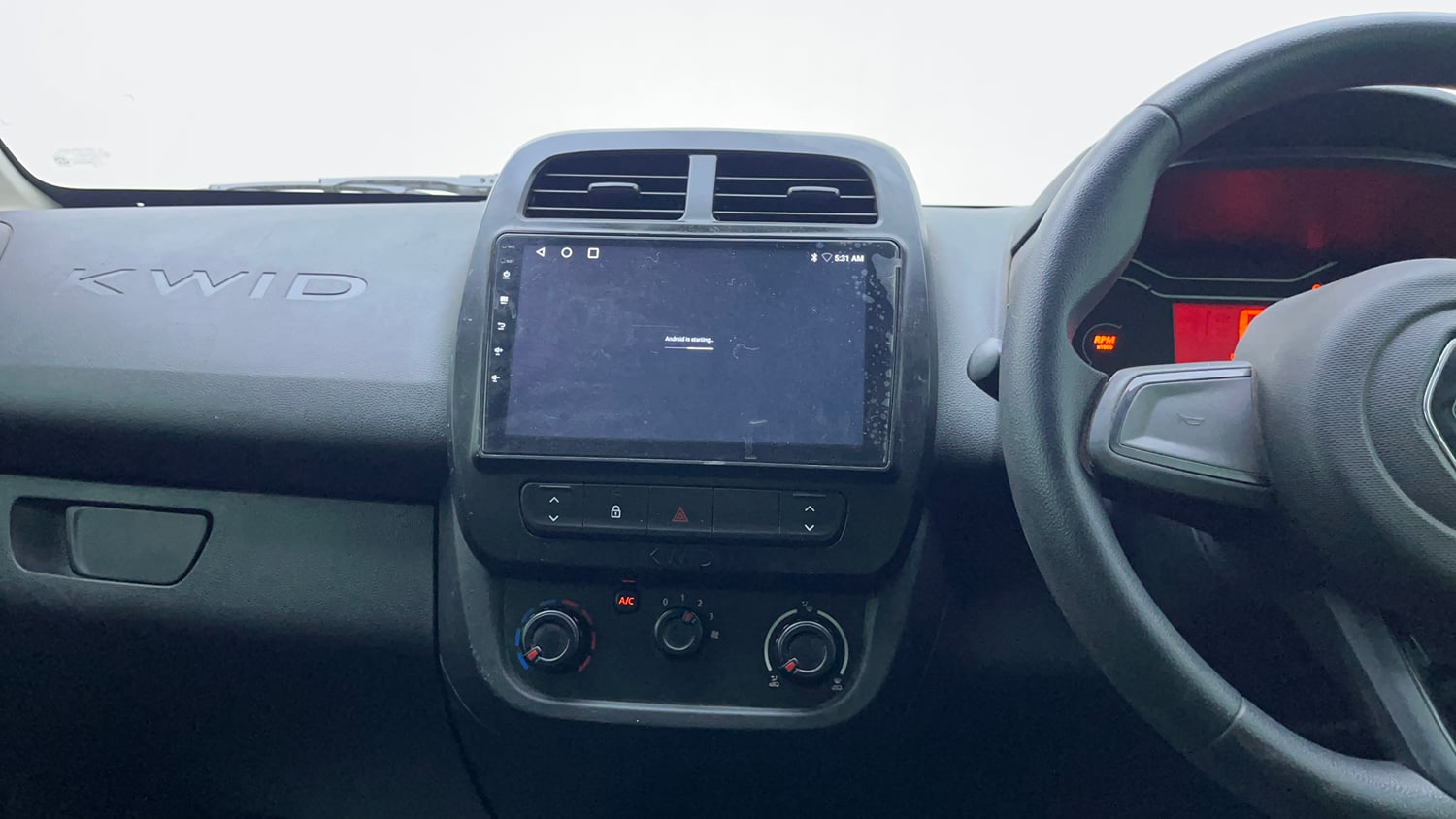 Used 2021 Renault Kwid RXL Petrol Manual interior MUSIC SYSTEM & AC CONTROL VIEW