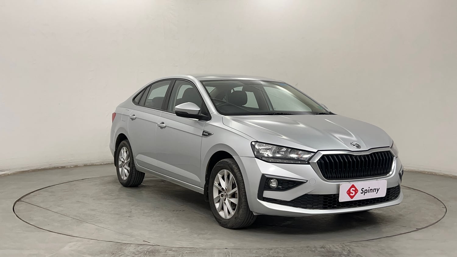 Used 2022 Skoda Slavia Ambition 1.0L TSI AT Petrol Automatic exterior RIGHT FRONT CORNER VIEW