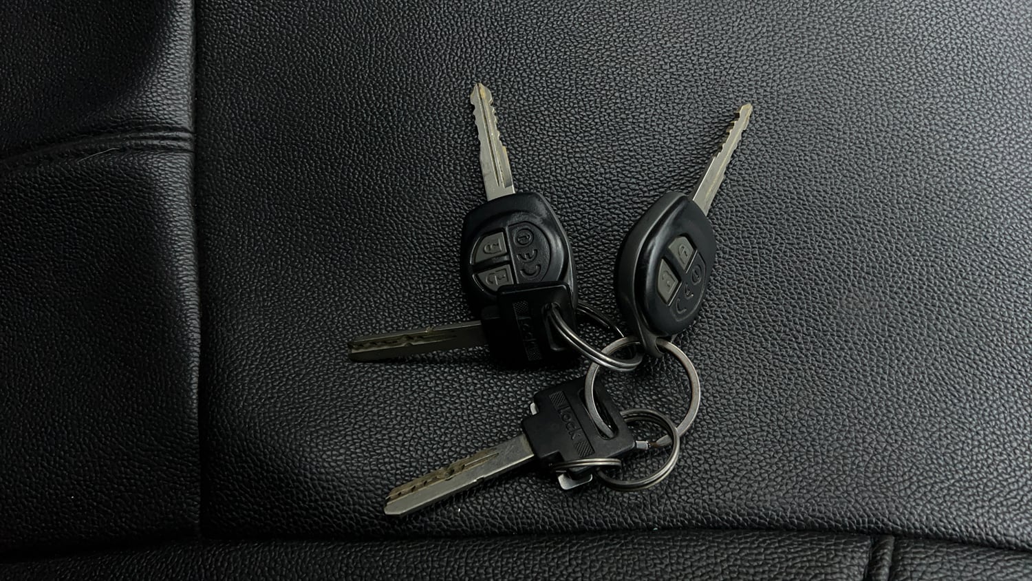 Used 2017 Maruti Suzuki Baleno Delta 1.2 Petrol Manual extra CAR KEY VIEW