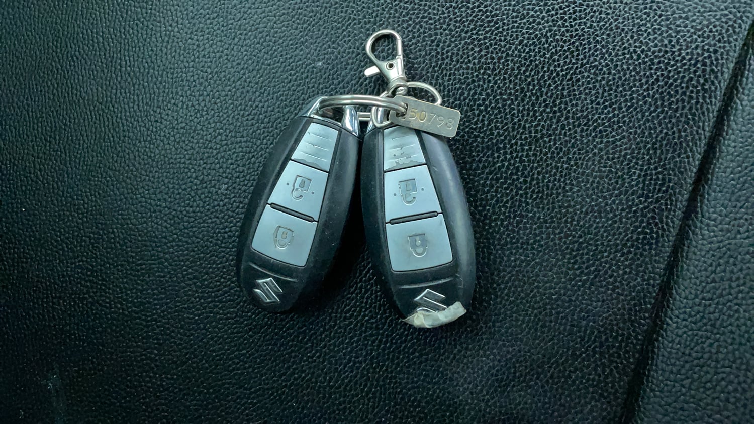 Used 2017 Maruti Suzuki Baleno Zeta 1.2 AT Petrol Automatic extra CAR KEY VIEW