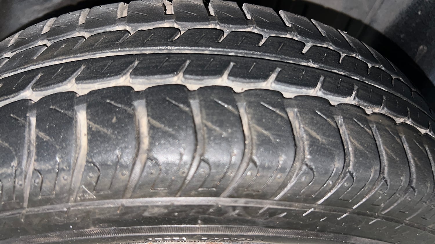 Used 2015 Datsun GO T Petrol Manual tyres RIGHT FRONT TYRE TREAD VIEW