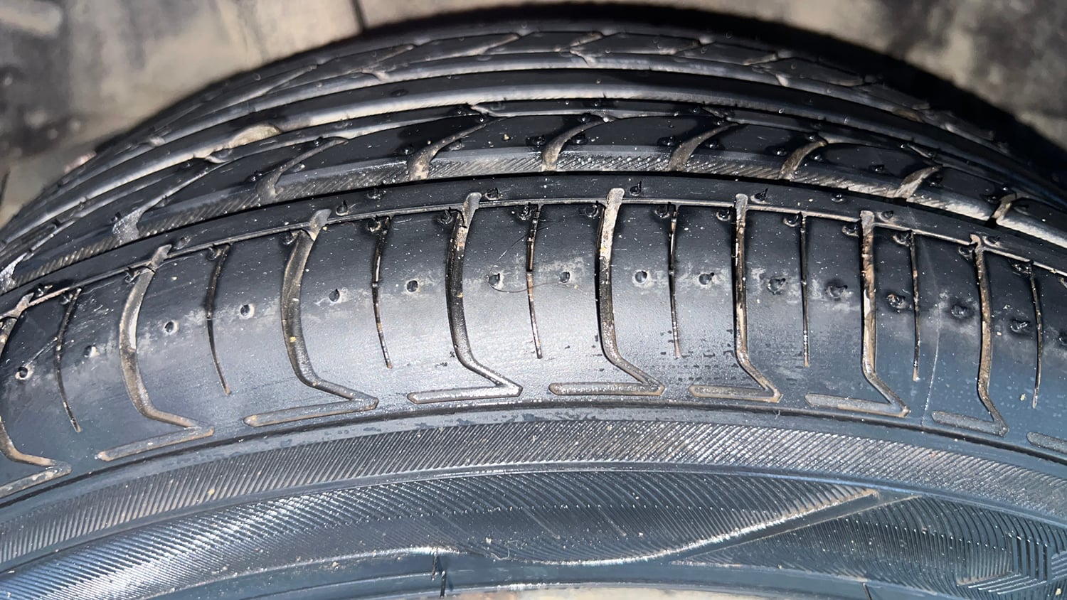 Used 2015 Honda Amaze 1.2 S i-VTEC Petrol Manual tyres RIGHT REAR TYRE TREAD VIEW