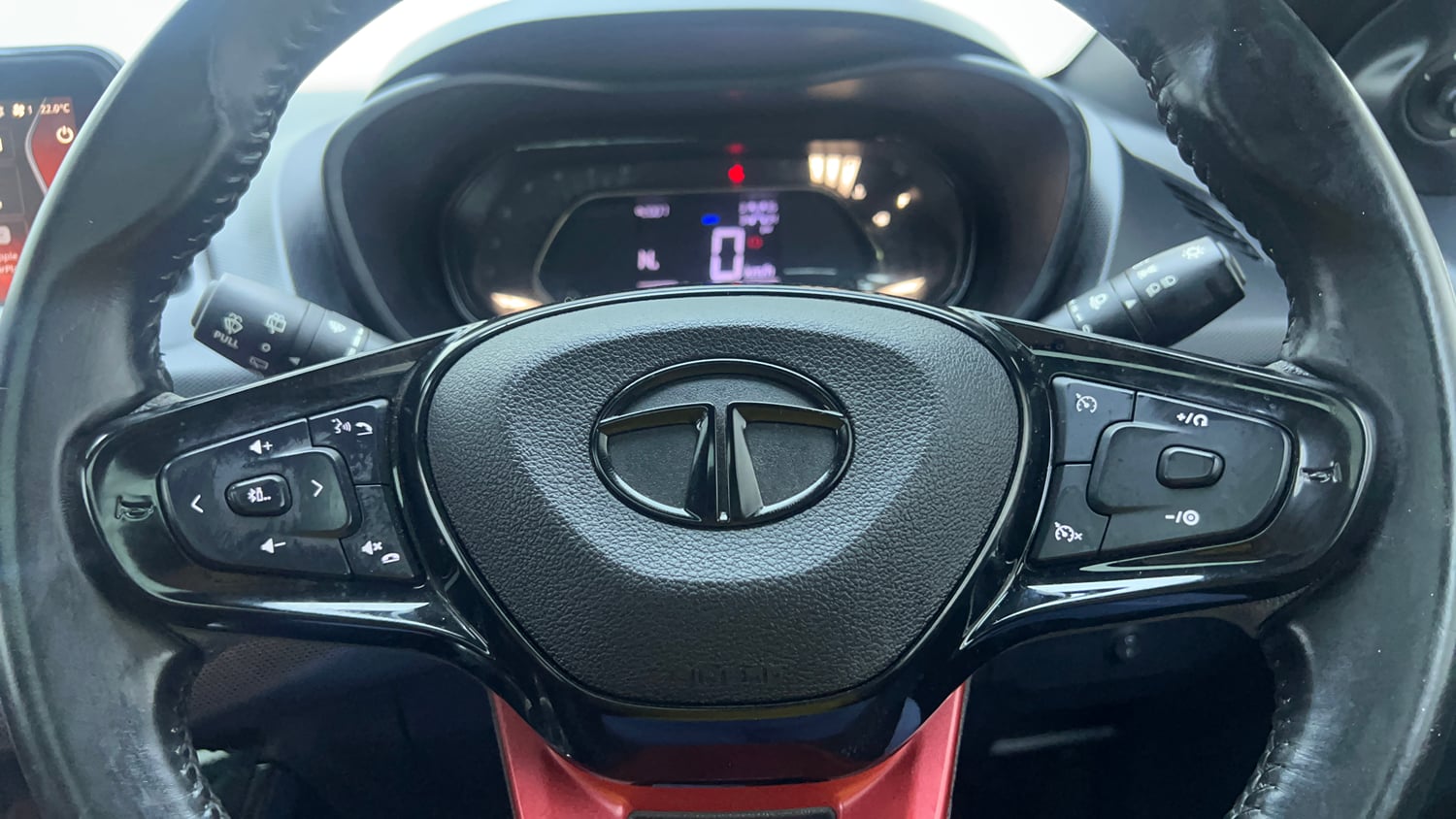 Used 2023 Tata Nexon XZA Plus LUXS Red Dark Edition Petrol Automatic top_features Airbags
