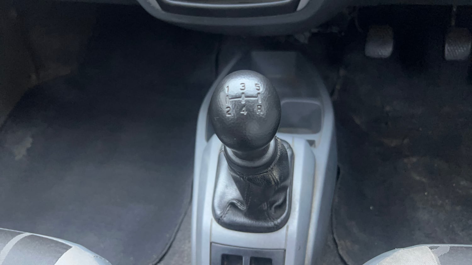 Used 2014 Maruti Suzuki Alto 800 Lxi Petrol Manual interior GEAR  KNOB VIEW