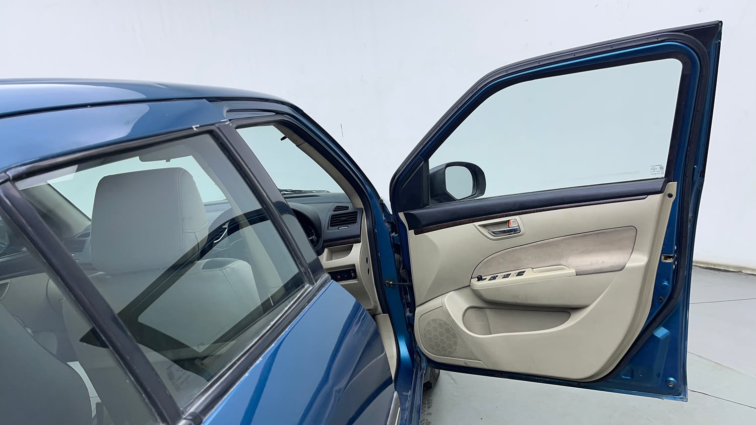 Used 2014 Maruti Suzuki Swift Dzire VDI Diesel Manual interior RIGHT FRONT DOOR OPEN VIEW