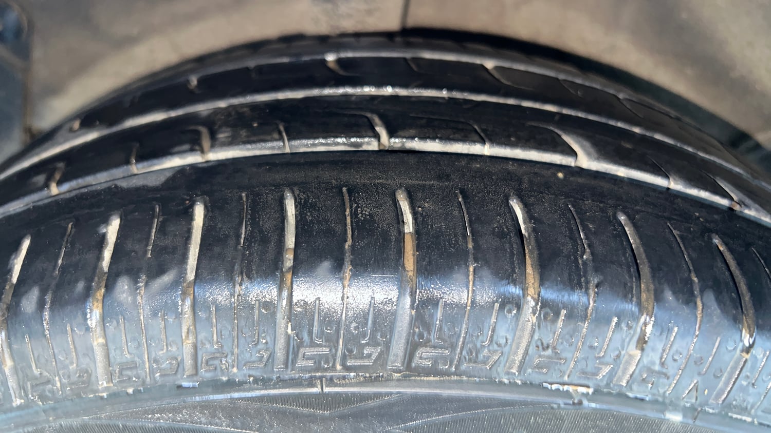 Used 2022 Hyundai i20 Sportz 1.2 MT Petrol Manual tyres RIGHT REAR TYRE TREAD VIEW