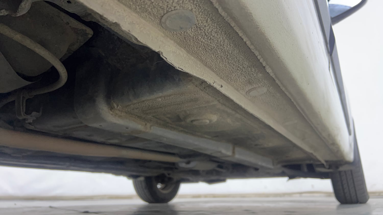 Used 2015 Hyundai Xcent SX 1.2 Petrol Manual extra REAR RIGHT UNDERBODY VIEW