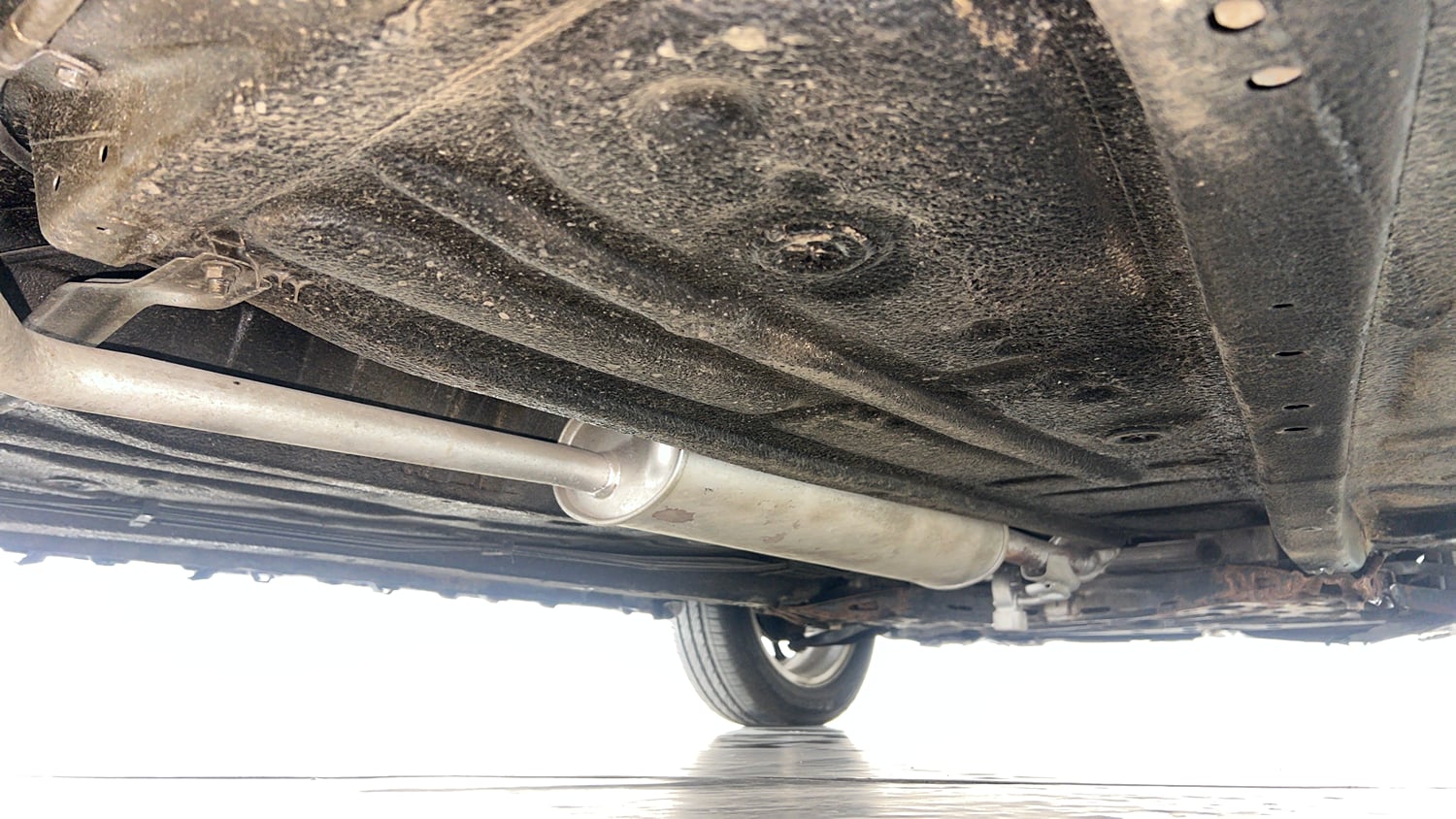 Used 2020 Maruti Suzuki Ignis Zeta 1.2 AMT Petrol Automatic extra REAR RIGHT UNDERBODY VIEW
