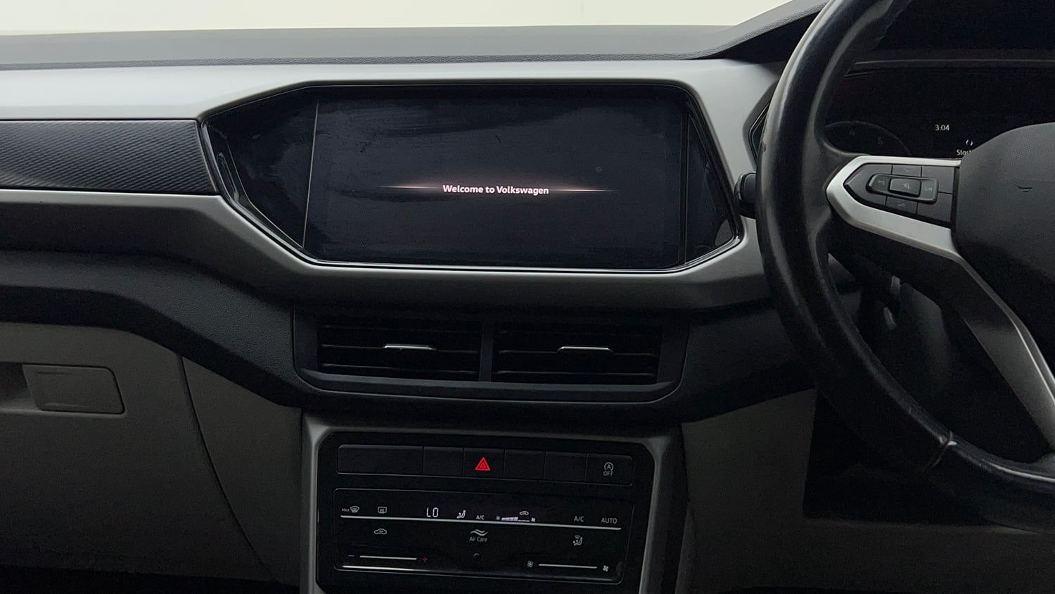 Used 2023 Volkswagen Taigun Highline 1.0 TSI MT Petrol Manual interior MUSIC SYSTEM & AC CONTROL VIEW