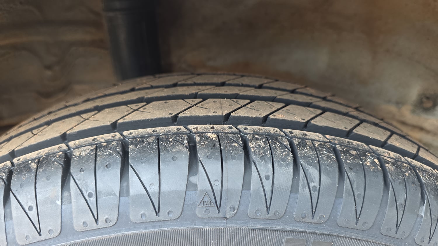 Used 2020 Honda Amaze 1.5 VX MT Diesel Diesel Manual tyres RIGHT REAR TYRE TREAD VIEW