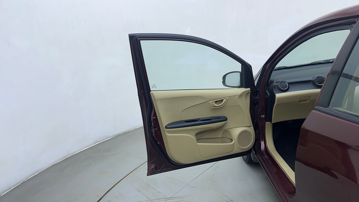 Used 2015 Honda Amaze 1.2 S i-VTEC Petrol Manual interior LEFT FRONT DOOR OPEN VIEW