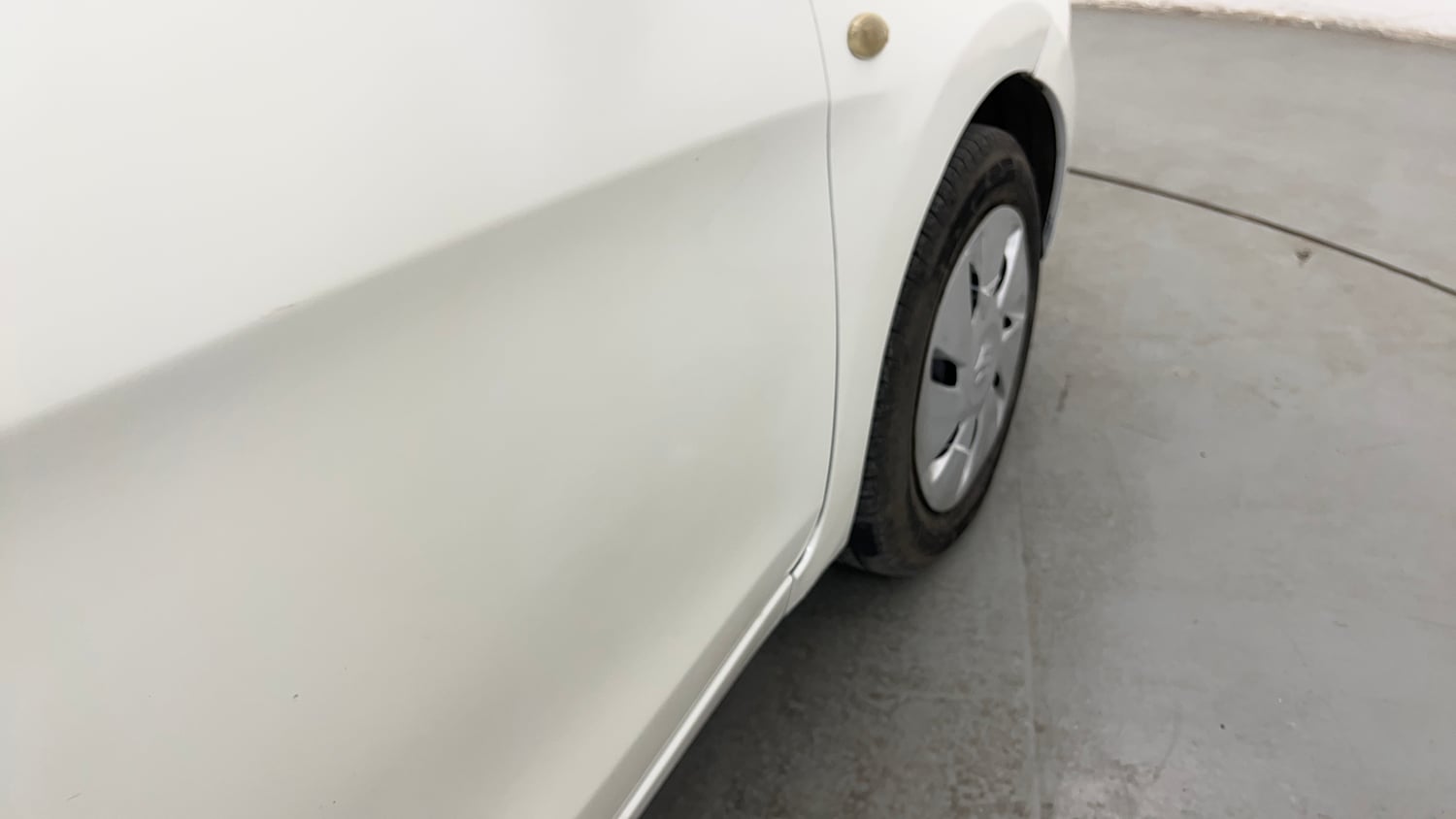 Used 2014 Maruti Suzuki Celerio VXi Petrol Manual dents MINOR SCRATCH