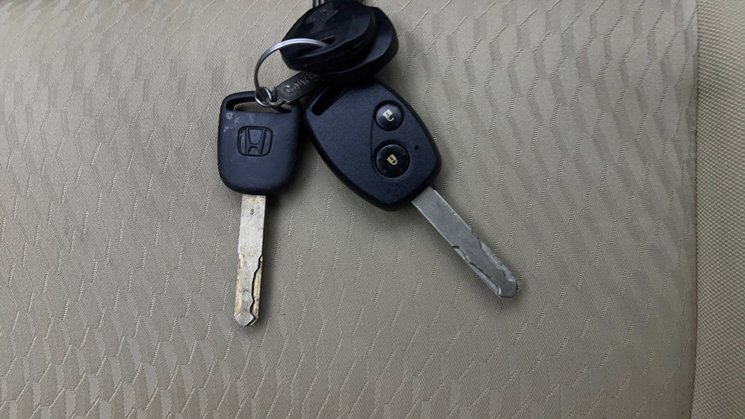 Used 2014 Honda Amaze 1.2 S i-VTEC Petrol Manual extra CAR KEY VIEW