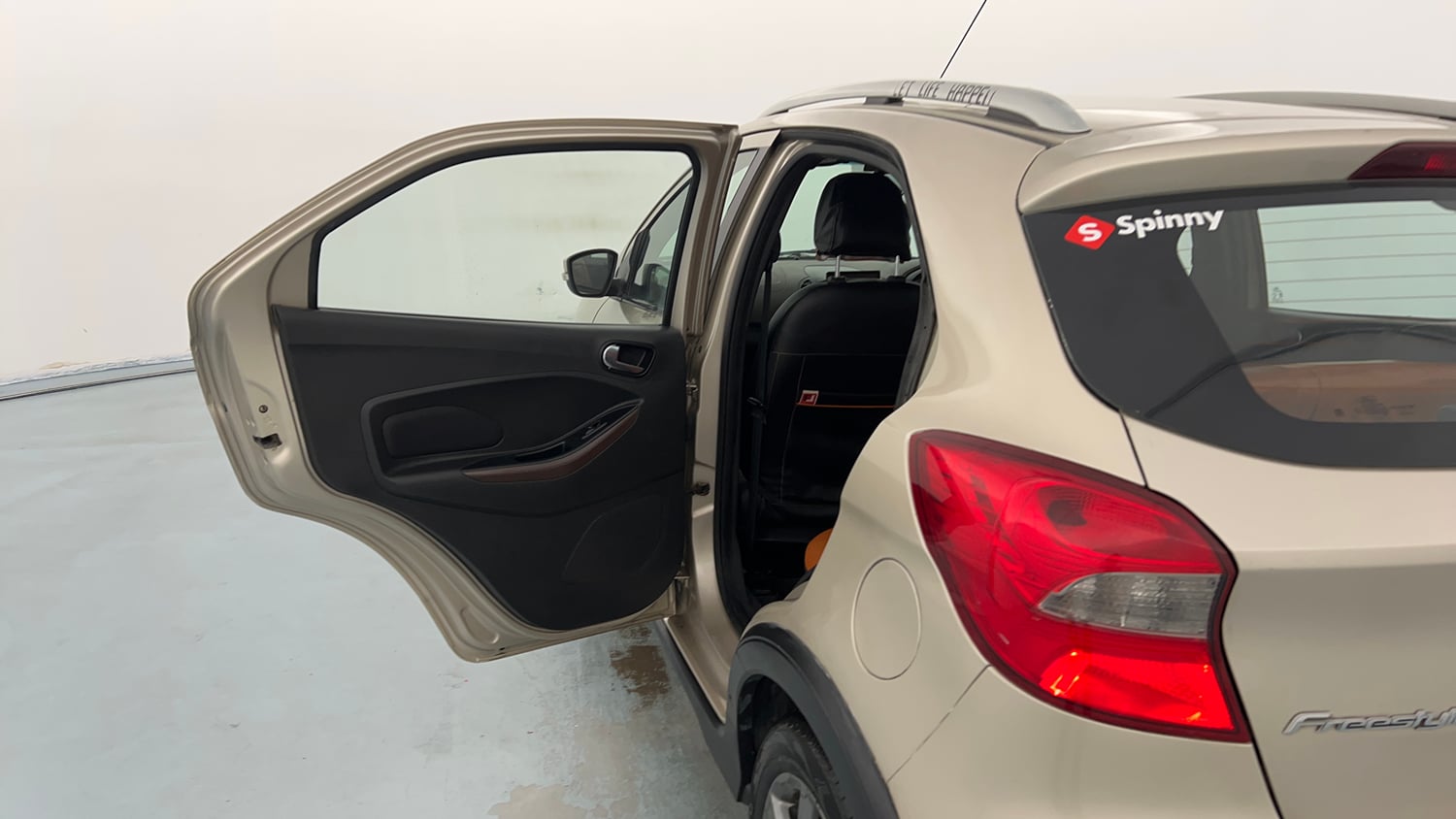 Used 2019 Ford Freestyle Titanium 1.2 Ti-VCT Petrol Manual interior LEFT REAR DOOR OPEN VIEW