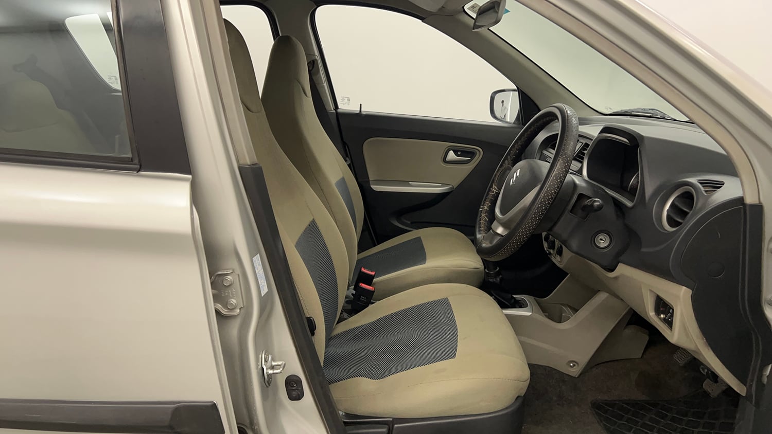 Used 2016 Maruti Suzuki Alto K10 VXi Petrol Manual interior RIGHT SIDE FRONT DOOR CABIN VIEW