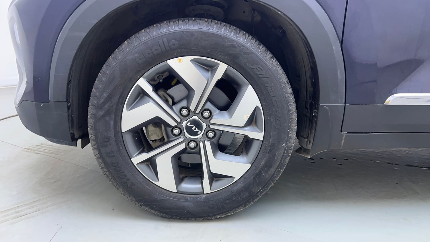 Used 2023 Kia Sonet HTK Plus 1.2 Petrol Manual tyres LEFT FRONT TYRE RIM VIEW