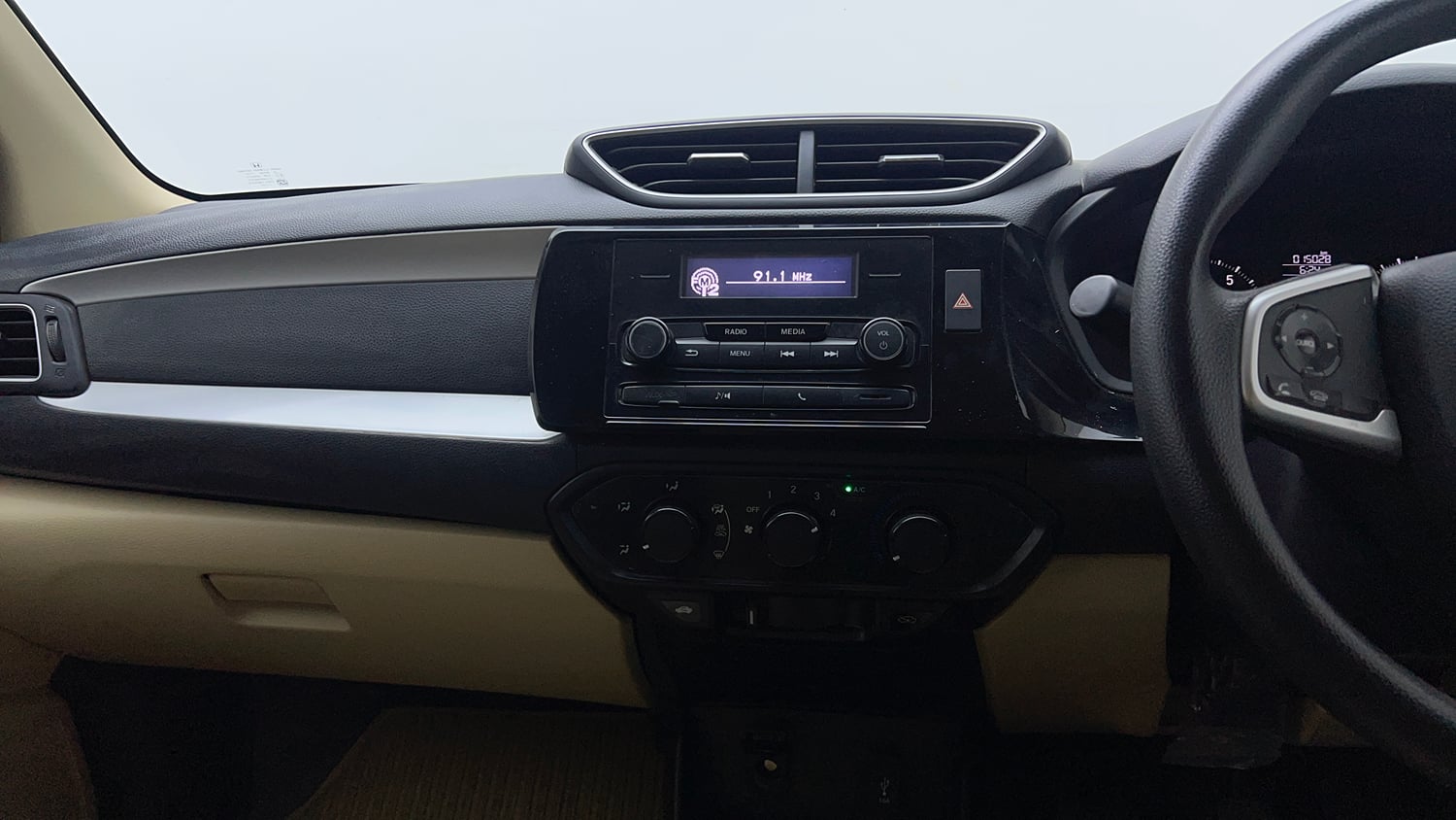 Used 2021 Honda Amaze S MT 1.2 Petrol Petrol Manual interior MUSIC SYSTEM & AC CONTROL VIEW