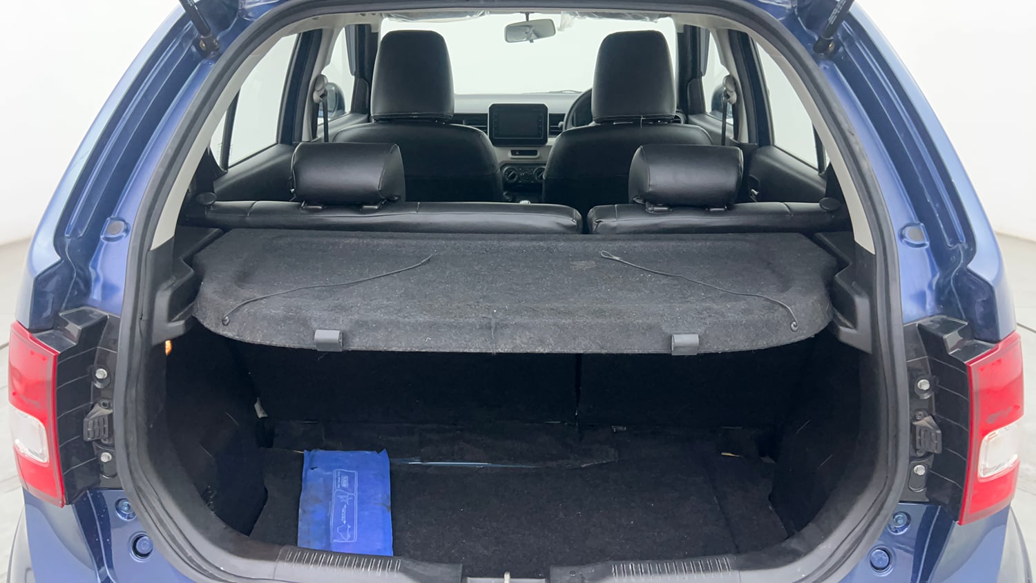 Used 2021 Maruti Suzuki Ignis Zeta 1.2 MT Petrol Manual interior DICKY INSIDE VIEW
