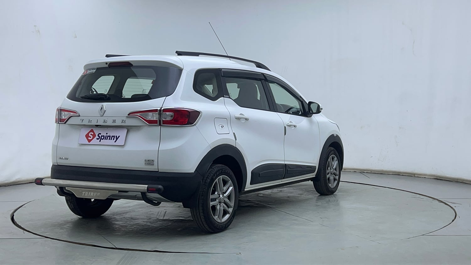 Used 2021 Renault Triber RXZ EASY-R AMT Petrol Automatic exterior RIGHT REAR CORNER VIEW