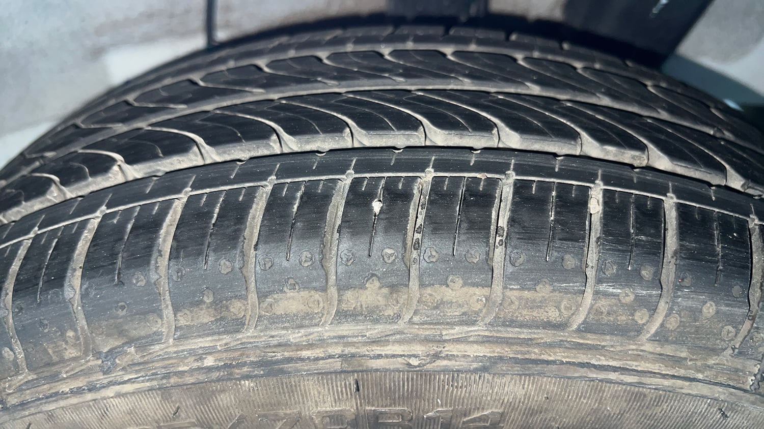 Used 2025 Hyundai Grand i10 Nios Magna 1.2 Kappa Petrol Manual tyres LEFT REAR TYRE TREAD VIEW