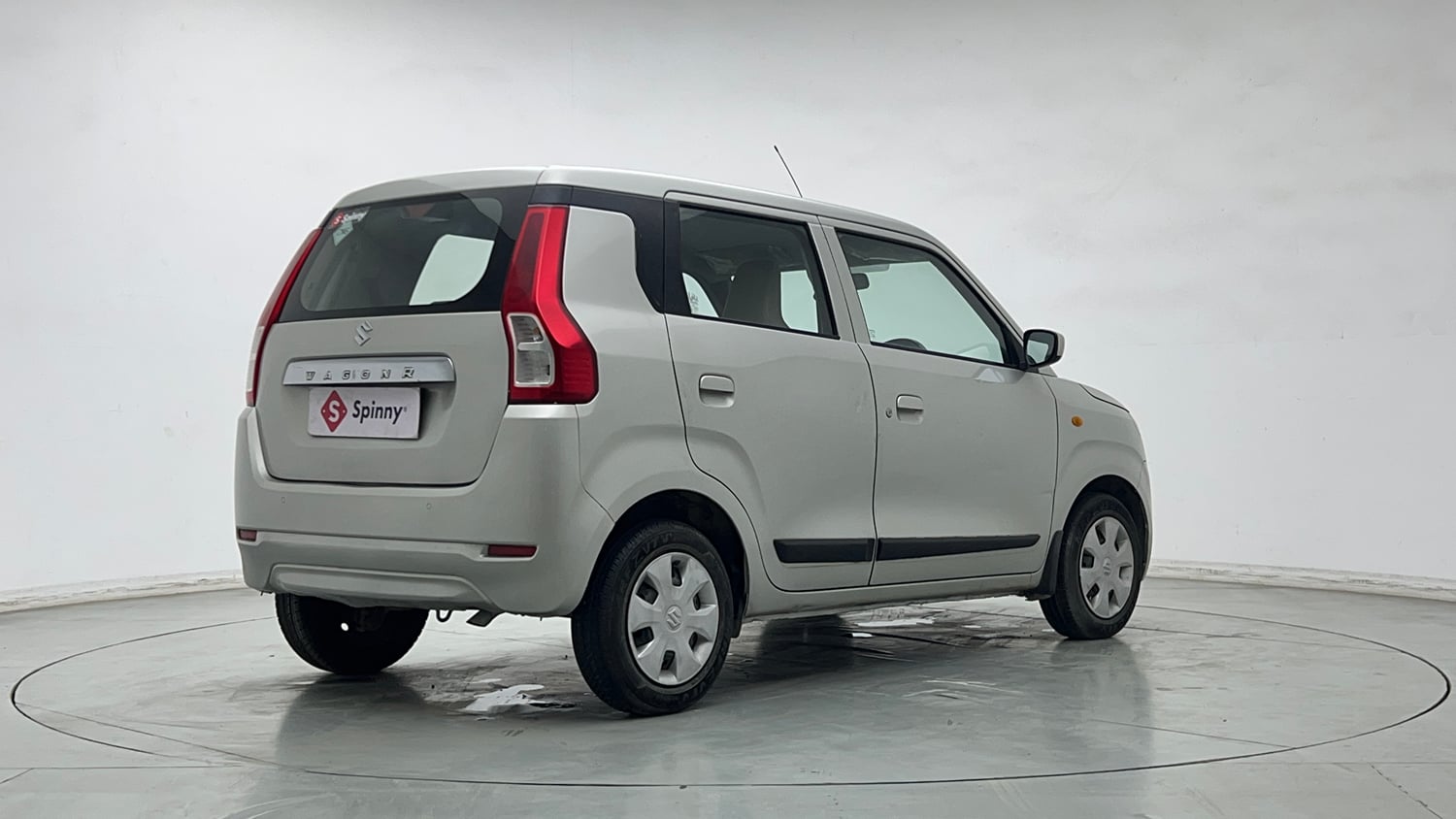 Used 2022 Maruti Suzuki Wagon R VXI 1.0 CNG Cng Manual exterior RIGHT REAR CORNER VIEW