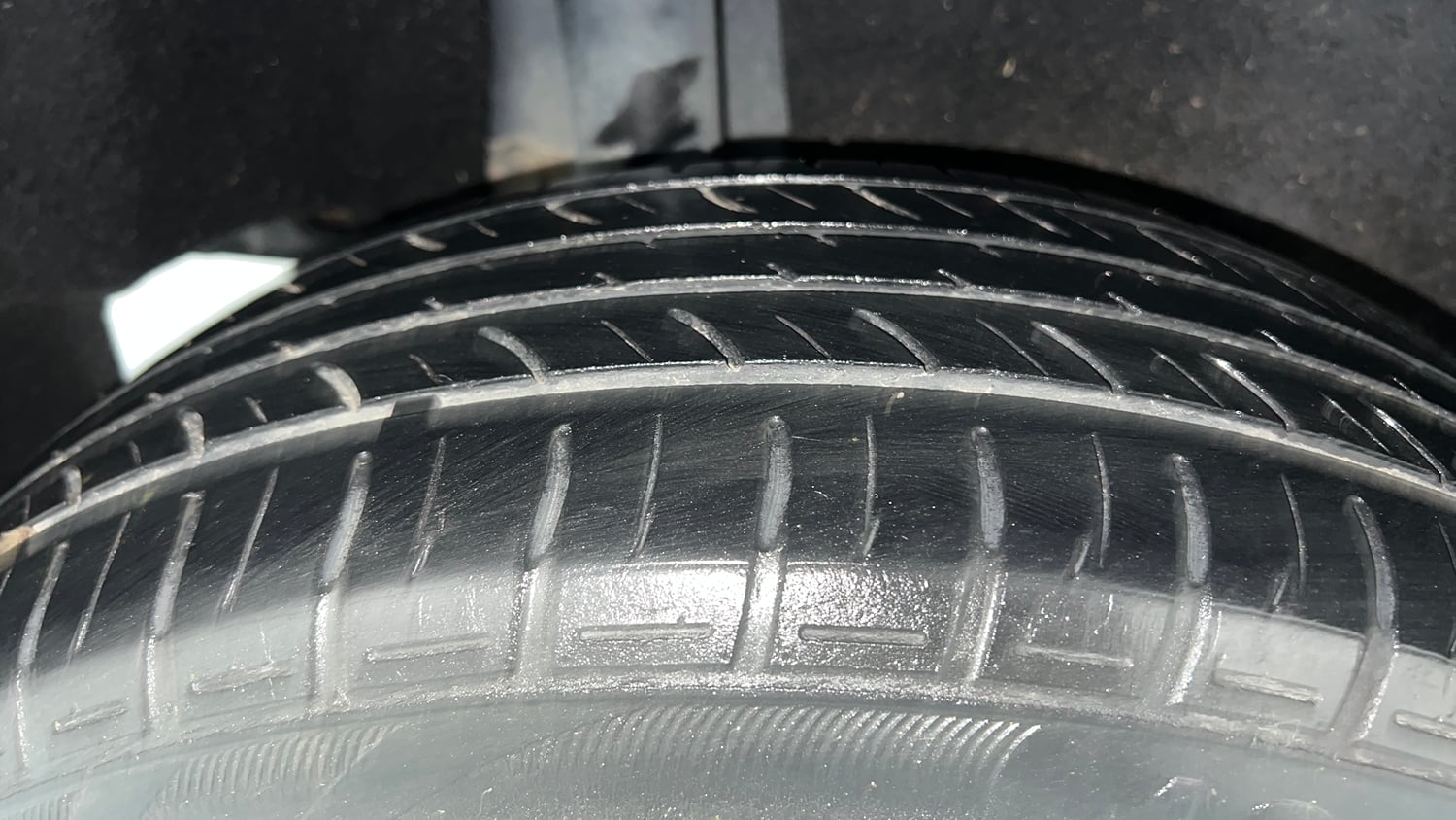 Used 2019 Maruti Suzuki Baleno Delta Petrol Manual tyres RIGHT REAR TYRE TREAD VIEW