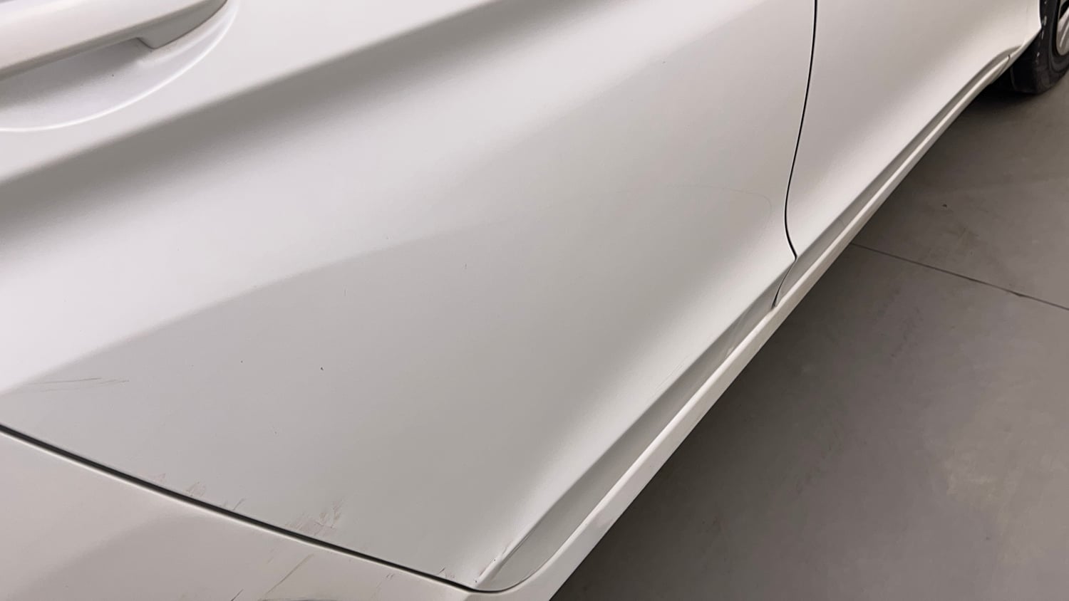 Used 2016 Honda City S Petrol Manual dents MINOR SCRATCH