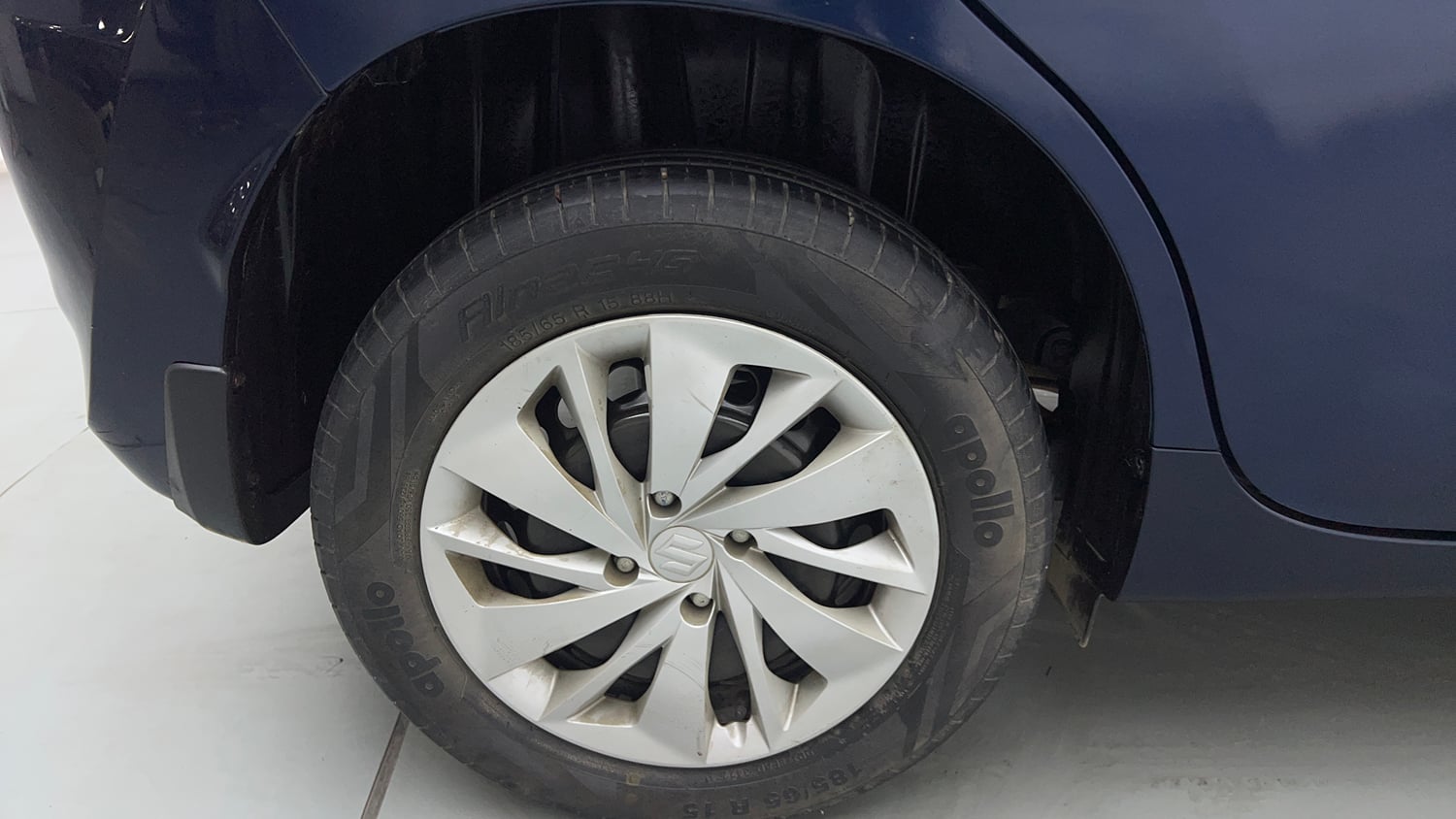 Used 2022 Maruti Suzuki Baleno Delta MT Petrol Manual tyres RIGHT REAR TYRE RIM VIEW
