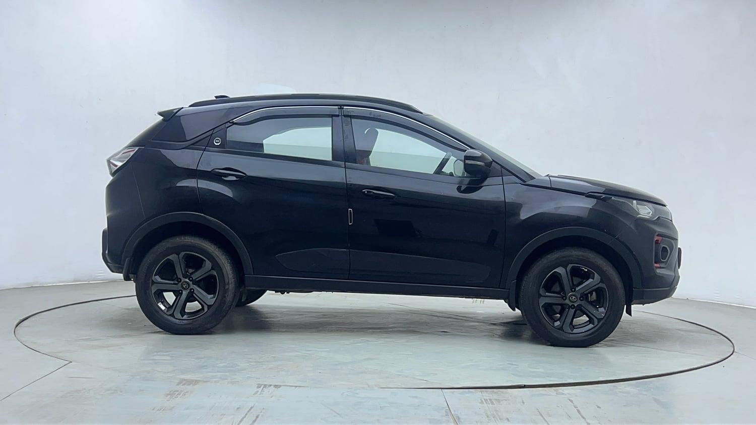 Used 2023 Tata Nexon XZA Plus LUXS Red Dark Edition Petrol Automatic exterior RIGHT SIDE VIEW