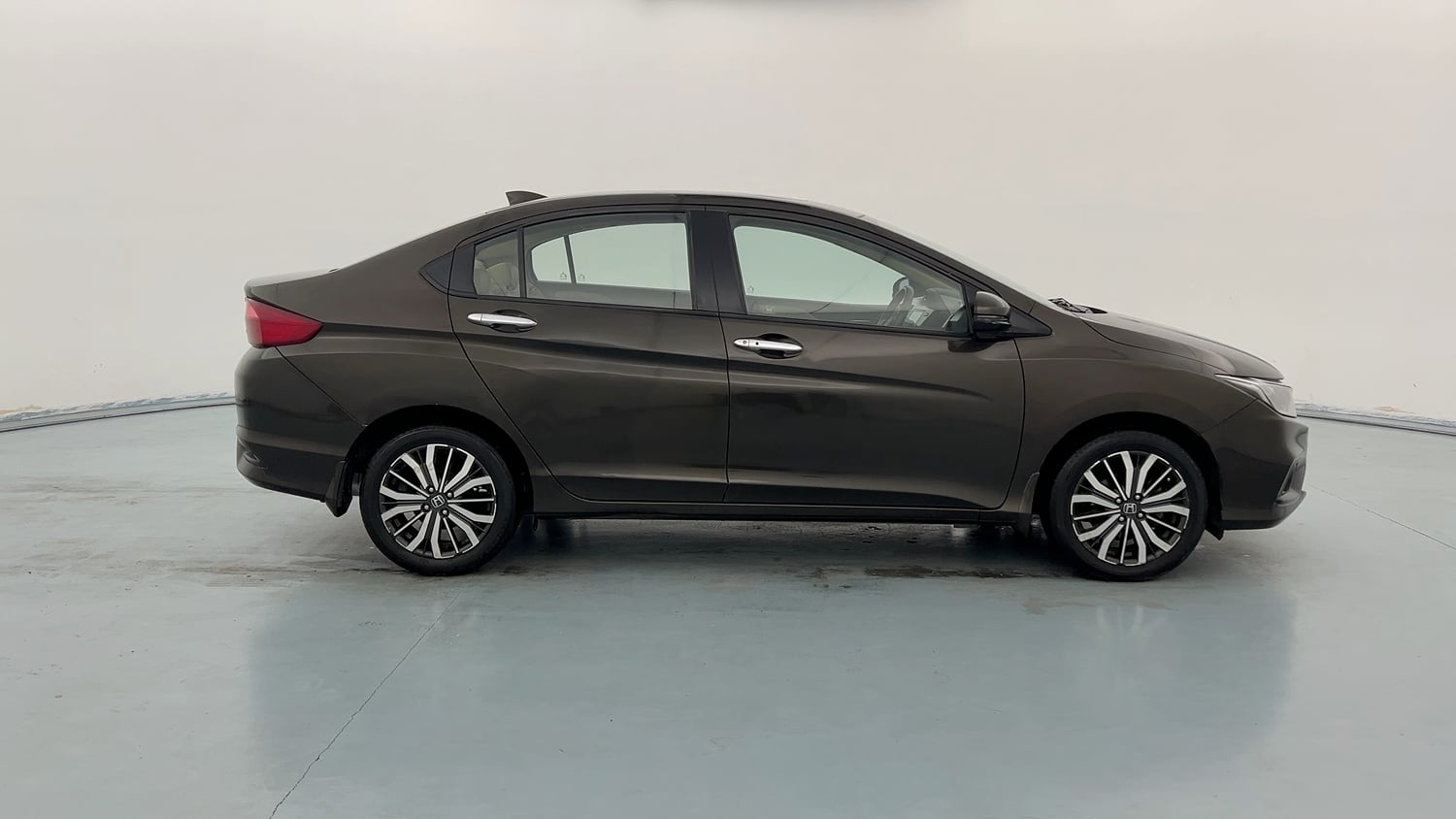 Used 2018 Honda City VX Petrol Petrol Manual exterior RIGHT SIDE VIEW