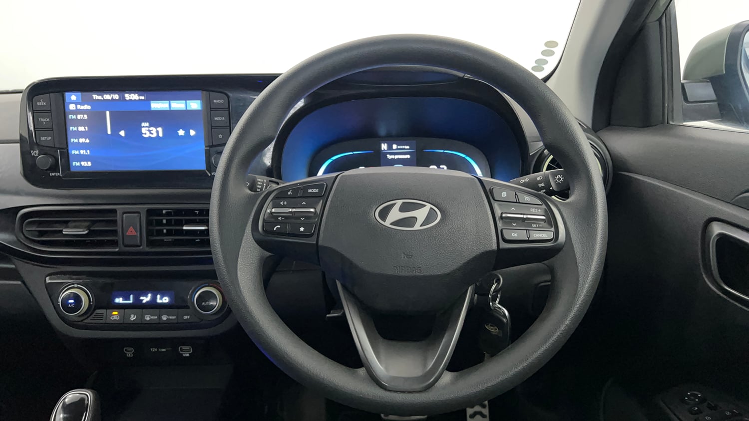 Used 2024 Hyundai Exter SX 1.2 AMT Petrol Automatic interior STEERING VIEW